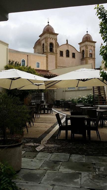 Abas Ristorante Pizzeria Affittacamere Ales Luaran gambar