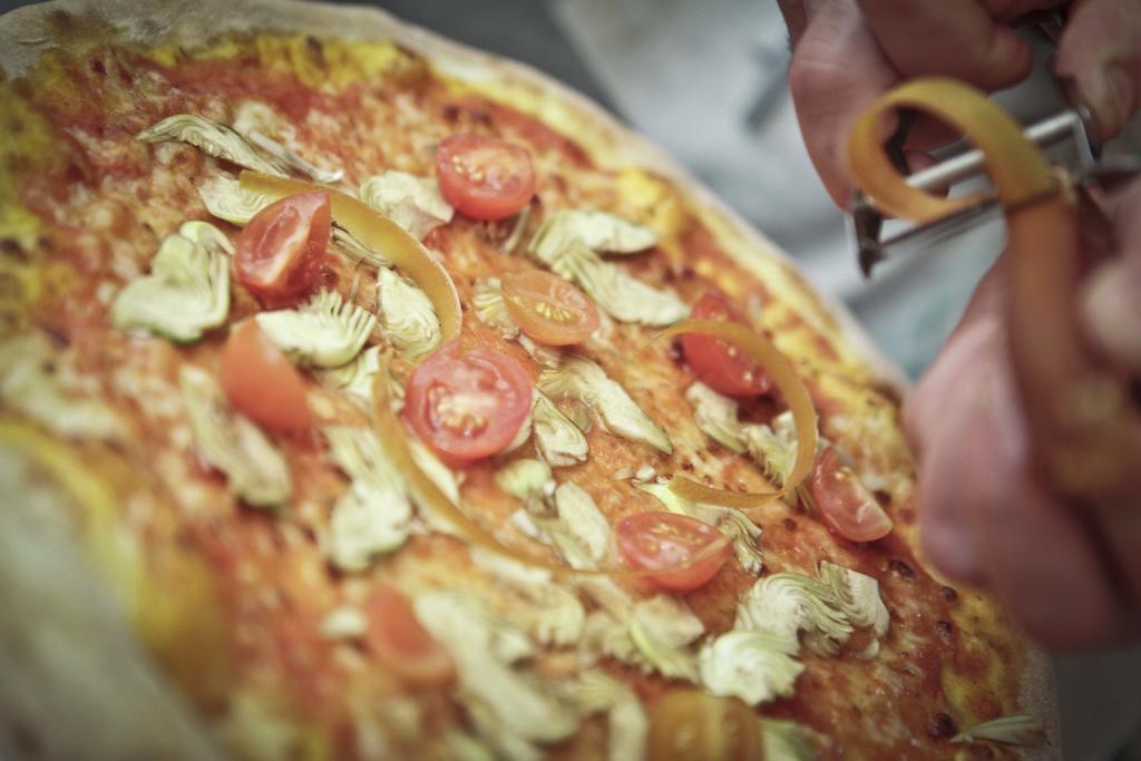Abas Ristorante Pizzeria Affittacamere Ales Luaran gambar